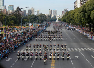 Recortes en Defensa ponen en riesgo el tradicional desfile del 9 de Julio