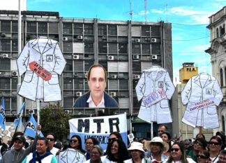 Gremios docentes cuestionan aumento por decreto y analizan acudir a la Justicia
