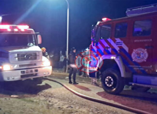 Hallaron a un hombre calcinado tras el incendio de una vivienda en La Tablada