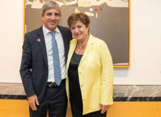 El FMI demora la revisión y Argentina paga con reservas a la espera de US$1.000 millones