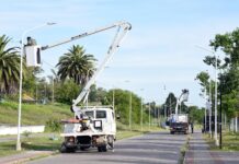 El Municipio licita la compra de 600 luminarias LED para reforzar el alumbrado público