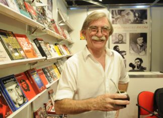 El hermano del Che Guevara llegará a Concepción del Uruguay para presentar el libro “Mundo Che”