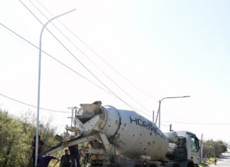 Avanza el plan de modernización del alumbrado público en los barrios de la ciudad