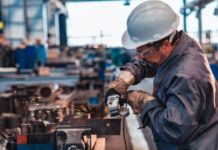 El trabajo y la producción en el centro