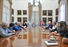 Reforma Previsional. Frigerio reunió a gremios estatales para unificar criterios