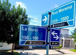 Avanza la colocación y renovación de carteles nomencladores