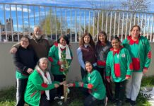 Plantan árboles en los Jardines Municipales para fortalecer la educación ambiental