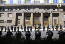 Evacuaron el Ministerio de Economía por una amenaza de bomba