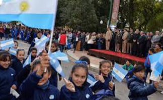 El sabado se realizará la ceremonia por el Día de la Bandera en plaza Ramírez