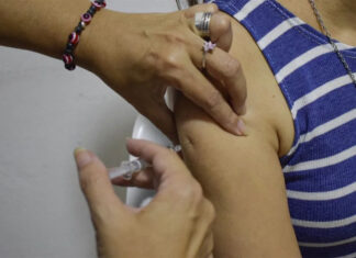 Salud refuerza el llamado a vacunarse contra la gripe ante el aumento de casos de influenza