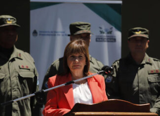 Adorni dispuesto a ir al Senado en medio de la tensión política por la suspensión de su informe