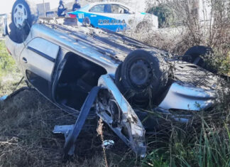 Despiste y vuelco en Ruta 39: el conductor sufrió lesiones leves