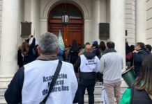 Protesta frente a Casa de Gobierno por la reforma jubilatoria: hubo tensión y cruces con la Policía