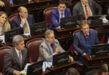 El Gobierno busca acuerdos en el Senado para aprobar leyes clave