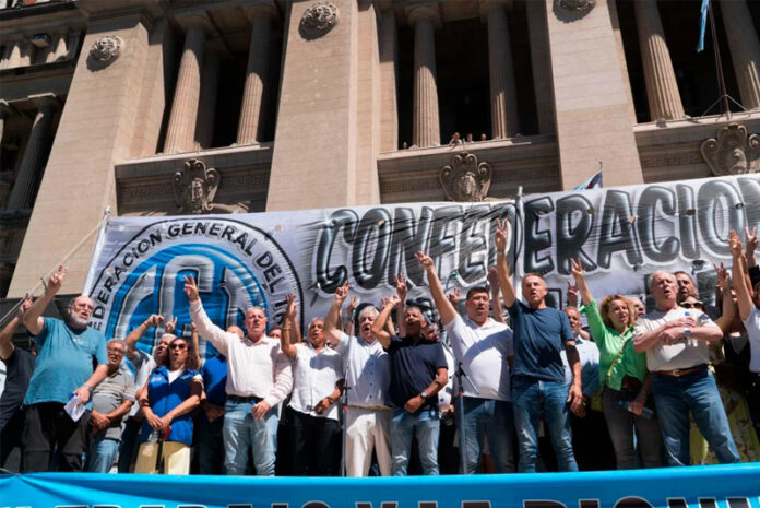 Sindicatos y movimientos sociales protestan por las jubilaciones y el ajuste