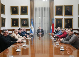 Frigerio recibió a los gremios de Granja Tres Arroyos