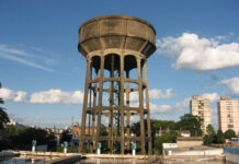 Una rotura afecta el suministro de agua potable