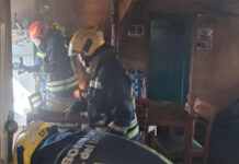 Bomberos sofocaron un incendio en una vivienda de bulevar 12 de Octubre