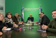 El Gobierno mejoró la oferta a los estatales y liquidará julio con un aumento del 3%
