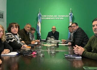 El Gobierno mejoró la oferta a los estatales y liquidará julio con un aumento del 3%