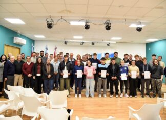 El Municipio renovó las becas deportivas y destacó el crecimiento de los atletas locales