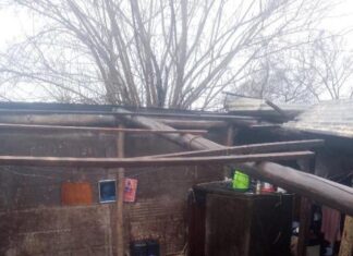 Temporal: una familia perdió el techo de su casa