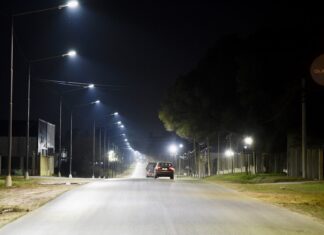 El acceso Rodríguez Artusi estrenó iluminación LED