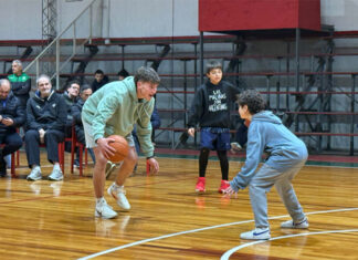 Aprender Haciendo comenzó en Paraná con una jornada junto al basquetbolista Martiniano Dato