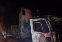 Incendio destruyó la cabina de un camión en la Autovía 14