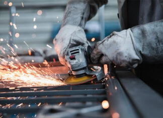 La actividad metalúrgica cayó 4,4% en julio y acumula una baja del 5,5% en 2026