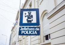Allanaron la Jefatura Departamental Paraná y detuvieron a un comisario