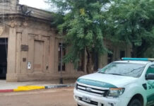 Allanaron la Municipalidad de Colón y secuestraron un celular