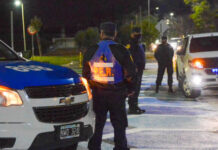 Allanamientos por el robo de un motor náutico: secuestraron una camioneta