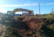 Ante la previsión de lluvias intensas, refuerzan la limpieza de desagües en el acceso Bruno