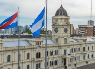 El Gobierno otorgó un 3% de aumento a docentes