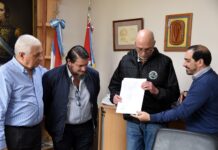 La EET 3 recibió un aporte para competir en el Desafío ECO YPF