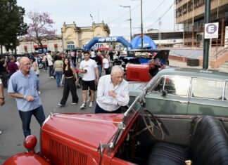 Los autos clásicos volvieron a ser protagonistas en Concepción del Uruguay