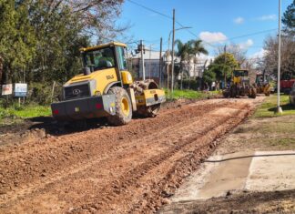 Continúan los trabajos de mejoramiento de calles en barrio San Isidro