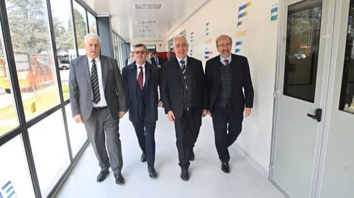 Economía INTERNA UIA