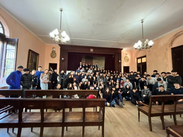 RECORRIDA A ESCUELAS ESTUDIANTINA