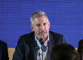 Frigerio presentó en París las oportunidades de inversión de Entre Ríos