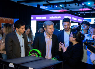 Frigerio presentó EntrerrianIA durante la segunda edición de Campus Party