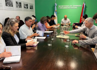 Los gremios docentes rechazaron el aumento del 3,5% y volverán a reunirse el martes