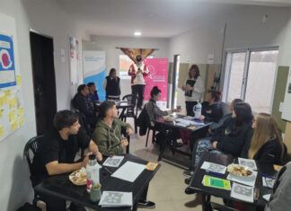 Capacitan a referentes comunitarios para acompañar a adolescentes