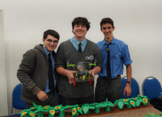 Estudiantes de La Paz presentaron un robot con inteligencia artificial para el sector agropecuario