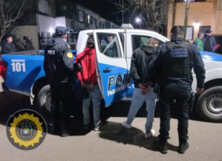 Asaltaron a dos adolescentes y fueron detenidos poco después
