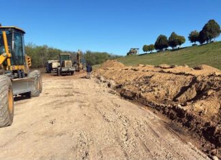 Refuerzan la protección del terraplén de la Defensa Sur