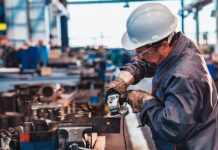 La industria perdió más de 66 mil empleos en dos años y solo tres provincias sumaron puestos de trabajo