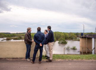 Frigerio y Azcué supervisaron las tareas de prevención ante la creciente del río Uruguay
