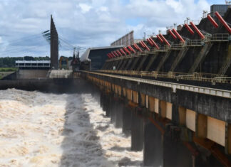 El río Uruguay continuará bajando, aunque se mantendrá en niveles altos